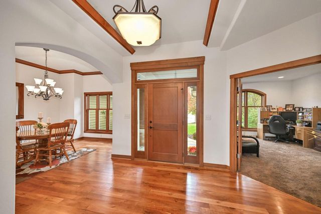 1005 E Oak COURT, Oak Creek, WI 53154