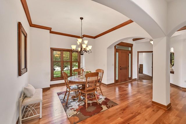 1005 E Oak COURT, Oak Creek, WI 53154