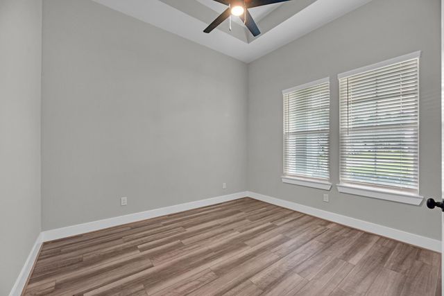 1515 Northern Dr, Dayton, TX 77535