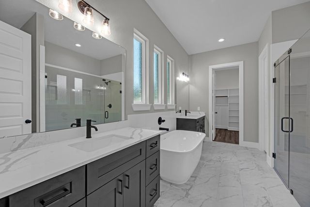 1515 Northern Dr, Dayton, TX 77535