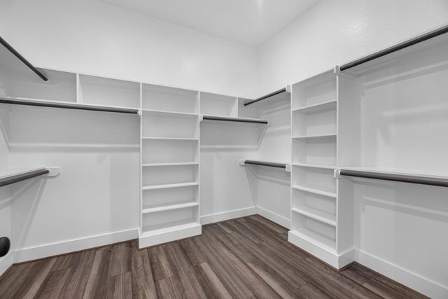 1515 Northern Dr, Dayton, TX 77535