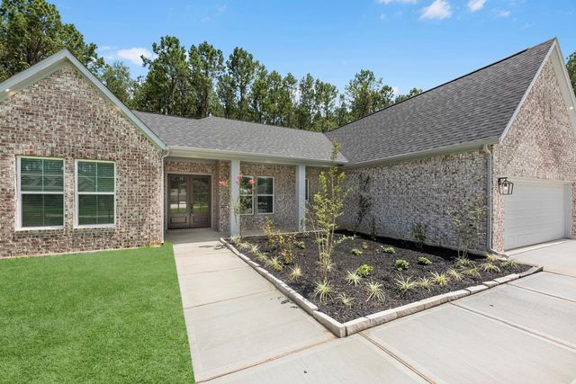 1515 Northern Dr, Dayton, TX 77535