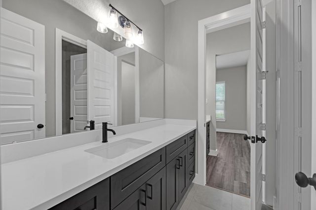 1515 Northern Dr, Dayton, TX 77535