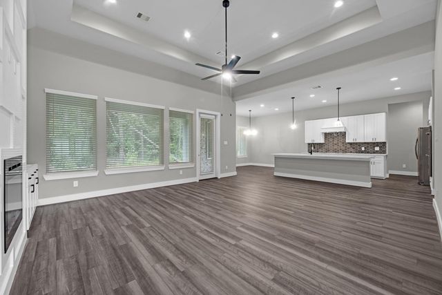 1515 Northern Dr, Dayton, TX 77535