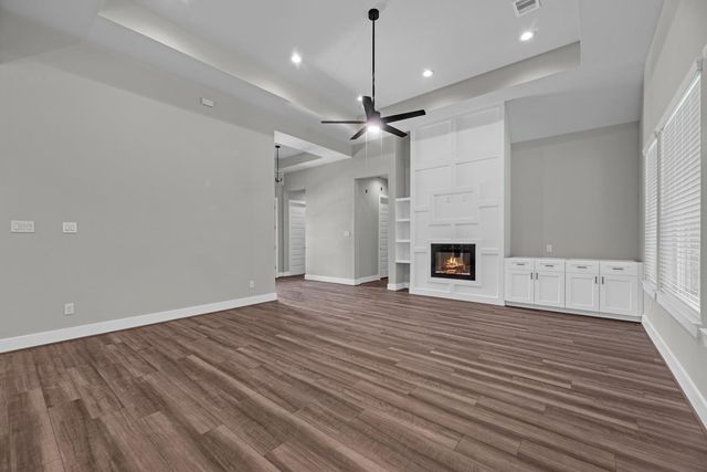 1515 Northern Dr, Dayton, TX 77535