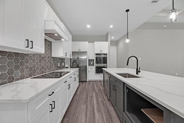 1515 Northern Dr, Dayton, TX 77535