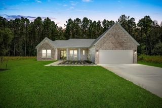 1515 Northern Dr, Dayton, TX 77535