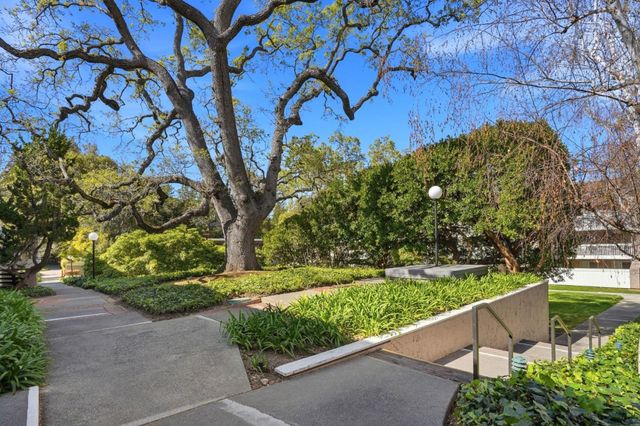 675 Sharon Park Drive 144, Menlo Park, CA 94025