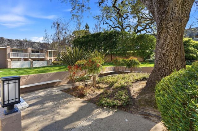 675 Sharon Park Drive 144, Menlo Park, CA 94025