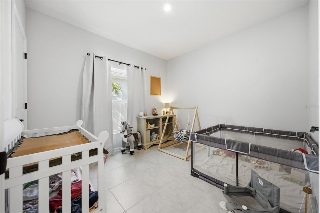Image 16 of property listing at 822 170TH COURT E, Bradenton, FL 34212