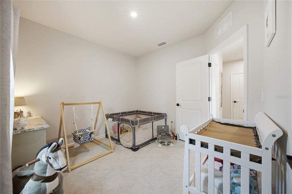 Image 17 of property listing at 822 170TH COURT E, Bradenton, FL 34212
