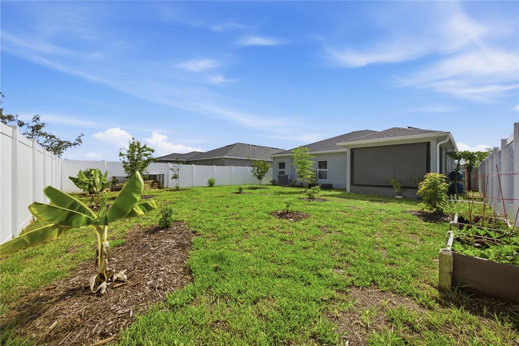 Image 34 of property listing at 822 170TH COURT E, Bradenton, FL 34212