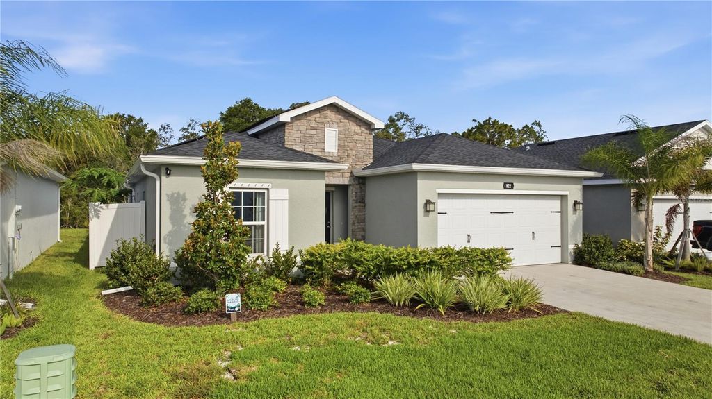 Image 36 of property listing at 822 170TH COURT E, Bradenton, FL 34212