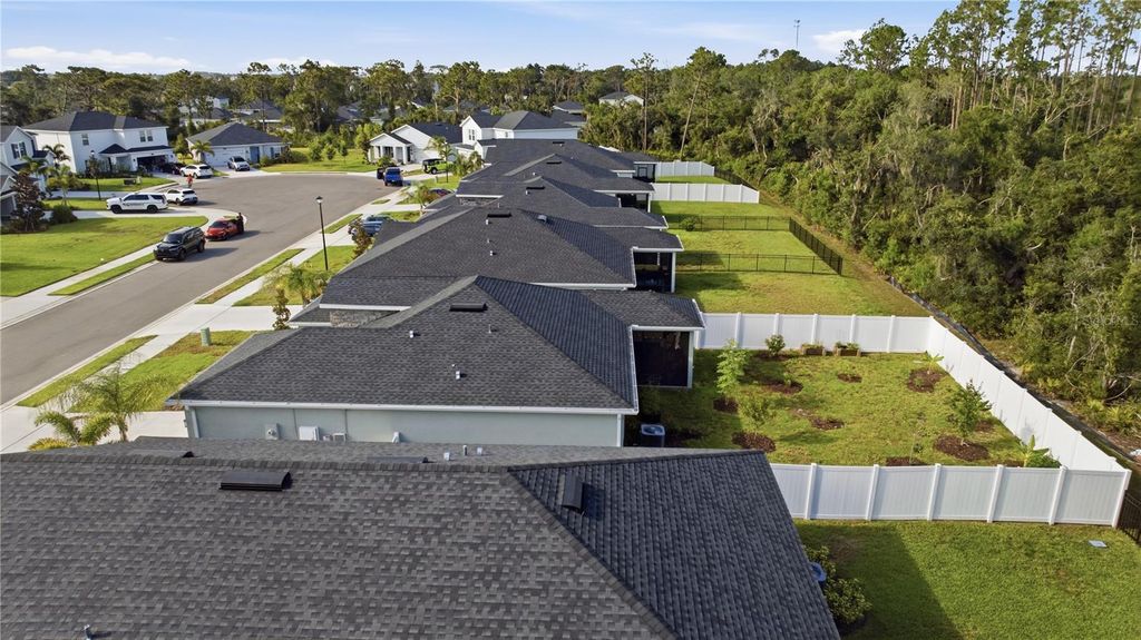 Image 39 of property listing at 822 170TH COURT E, Bradenton, FL 34212