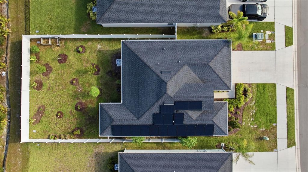 Image 45 of property listing at 822 170TH COURT E, Bradenton, FL 34212