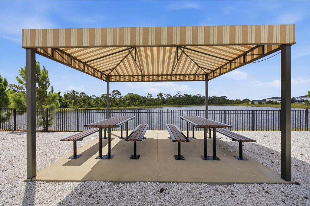 Image 55 of property listing at 822 170TH COURT E, Bradenton, FL 34212