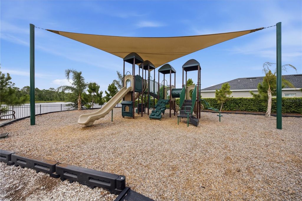 Image 56 of property listing at 822 170TH COURT E, Bradenton, FL 34212
