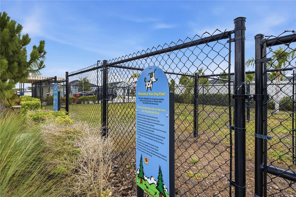 Image 58 of property listing at 822 170TH COURT E, Bradenton, FL 34212