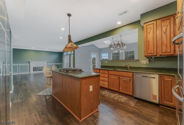 209 Kuhl Rd, Raritan Twp., NJ 08822
