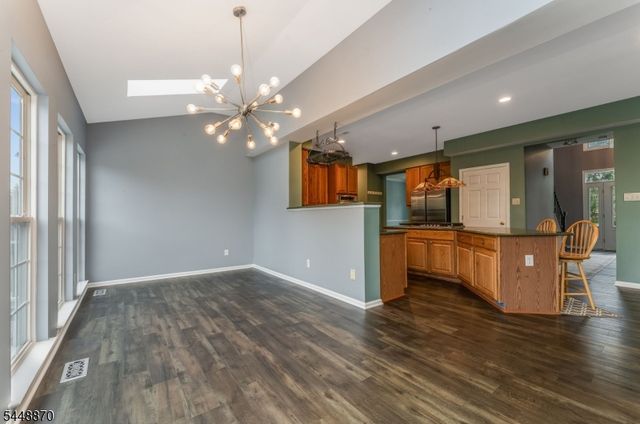 209 Kuhl Rd, Raritan Twp., NJ 08822