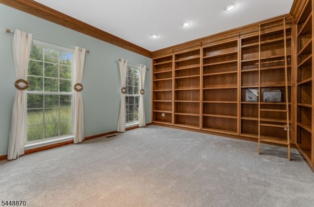 209 Kuhl Rd, Raritan Twp., NJ 08822