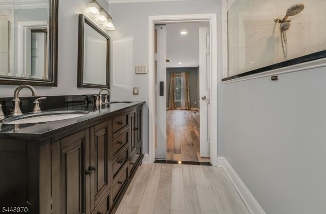 209 Kuhl Rd, Raritan Twp., NJ 08822