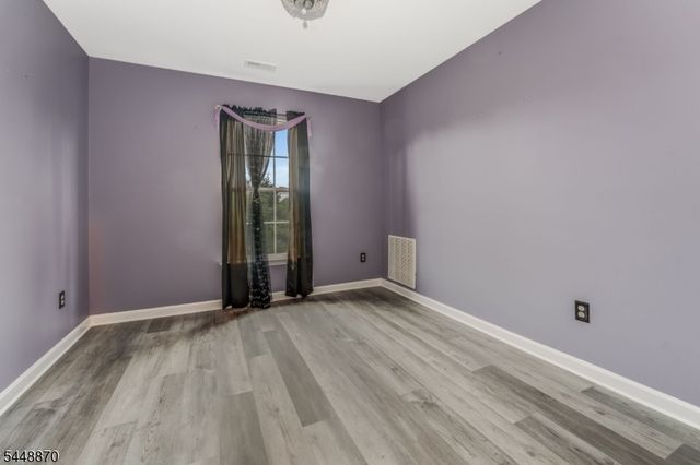 209 Kuhl Rd, Raritan Twp., NJ 08822