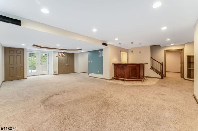 209 Kuhl Rd, Raritan Twp., NJ 08822