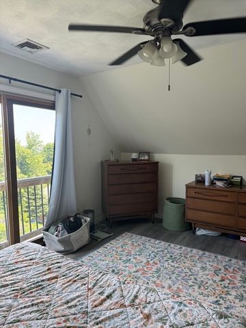 12 Joseph 2, Medford, MA 02155