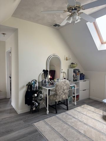 12 Joseph 2, Medford, MA 02155