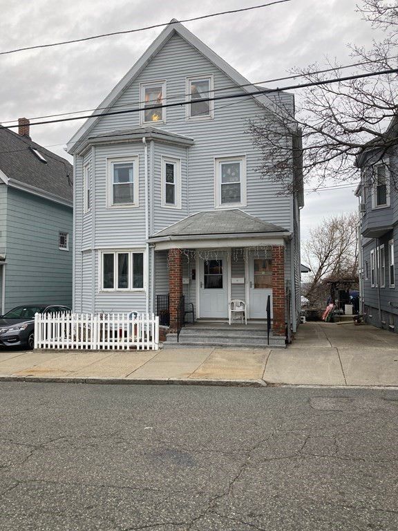 12 Joseph 2, Medford, MA 02155