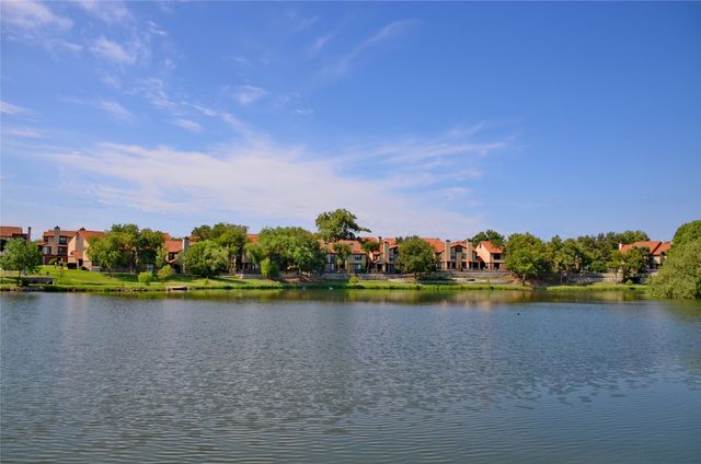 2610 Lakehill Lane 17C, Carrollton, TX 75006