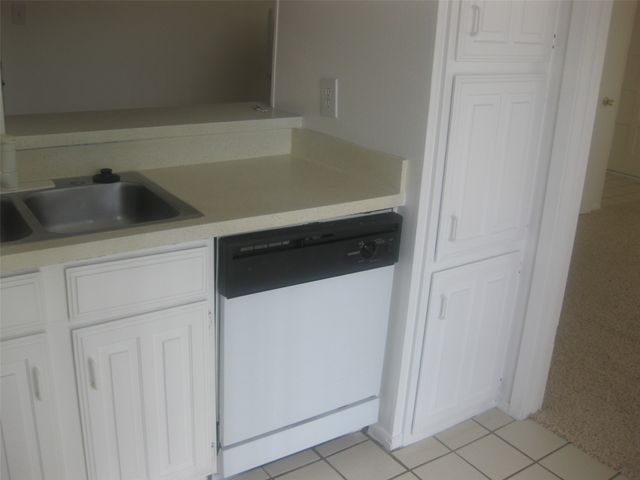 2610 Lakehill Lane 17C, Carrollton, TX 75006