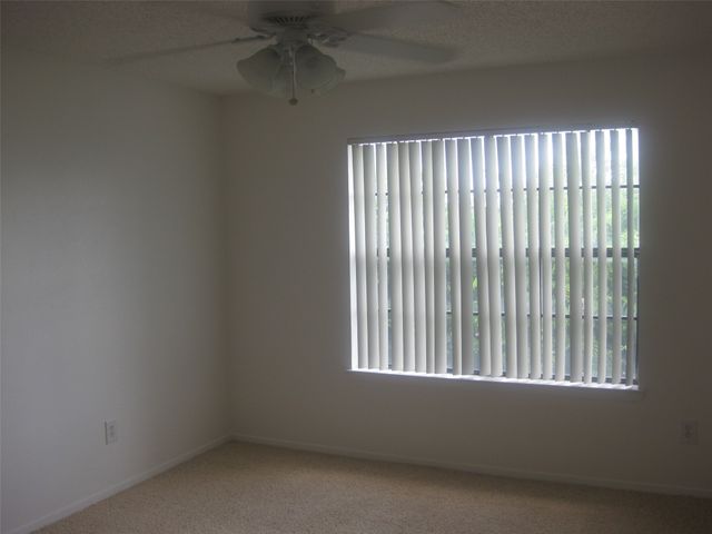 2610 Lakehill Lane 17C, Carrollton, TX 75006