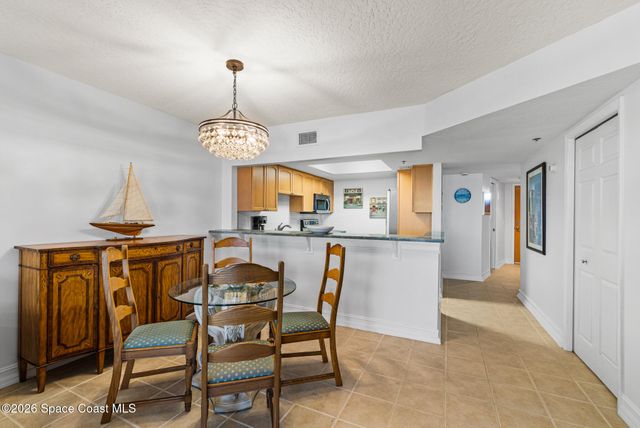 3031 S Atlantic Avenue 202, Cocoa Beach, FL 32931