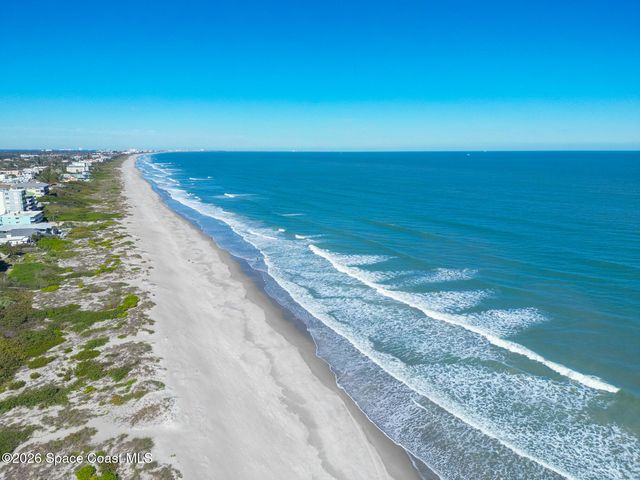 3031 S Atlantic Avenue 202, Cocoa Beach, FL 32931