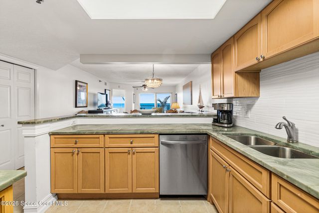 3031 S Atlantic Avenue 202, Cocoa Beach, FL 32931