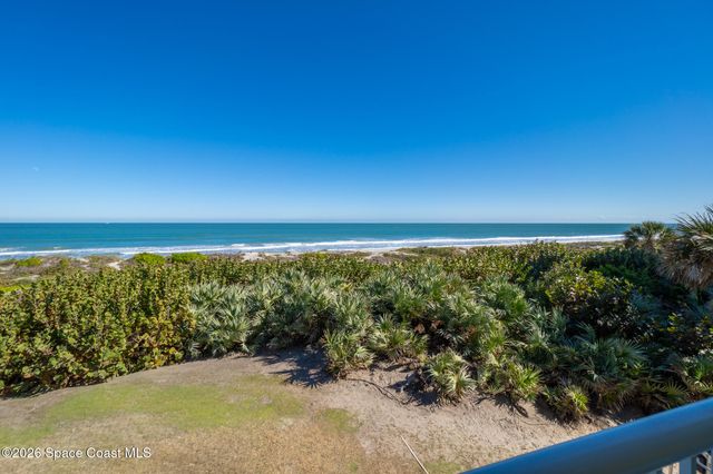 3031 S Atlantic Avenue 202, Cocoa Beach, FL 32931