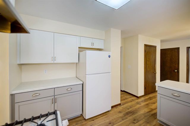 760 KENSINGTON ROAD, Neenah, WI 54956