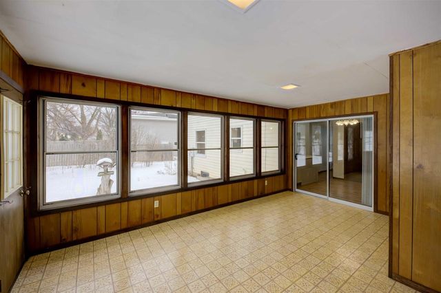 760 KENSINGTON ROAD, Neenah, WI 54956