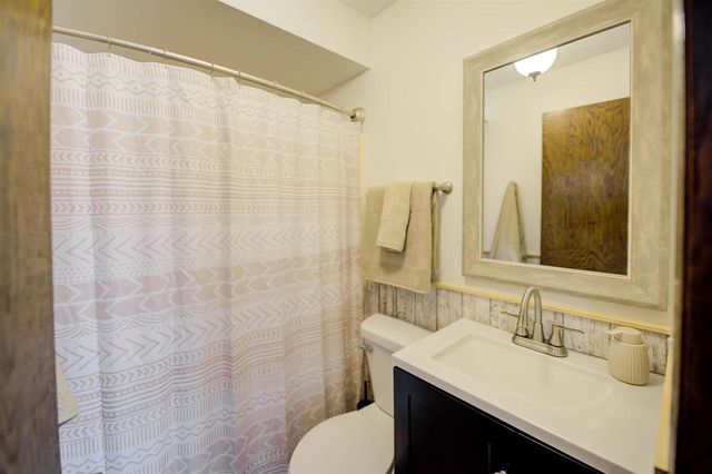 760 KENSINGTON ROAD, Neenah, WI 54956