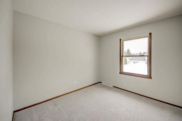 760 KENSINGTON ROAD, Neenah, WI 54956