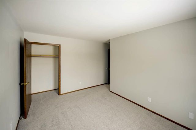 760 KENSINGTON ROAD, Neenah, WI 54956