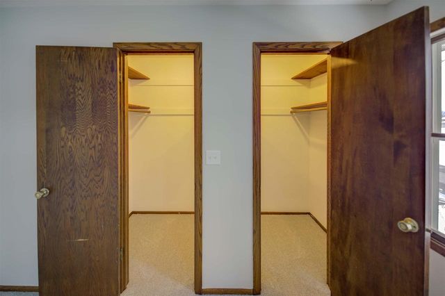 760 KENSINGTON ROAD, Neenah, WI 54956