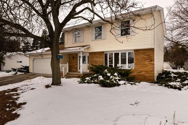 760 KENSINGTON ROAD, Neenah, WI 54956