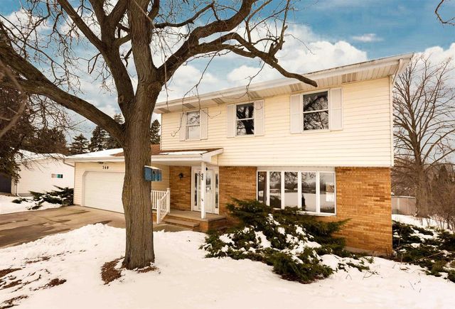 760 KENSINGTON ROAD, Neenah, WI 54956