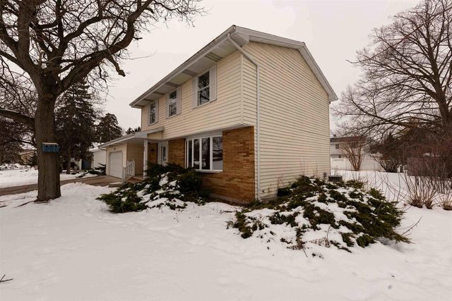 760 KENSINGTON ROAD, Neenah, WI 54956
