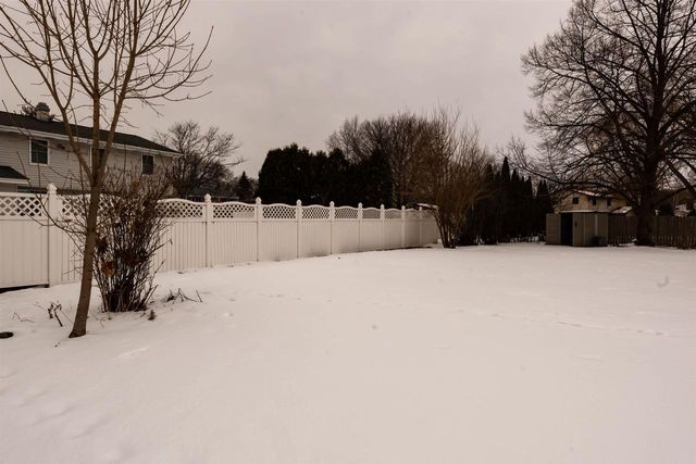 760 KENSINGTON ROAD, Neenah, WI 54956