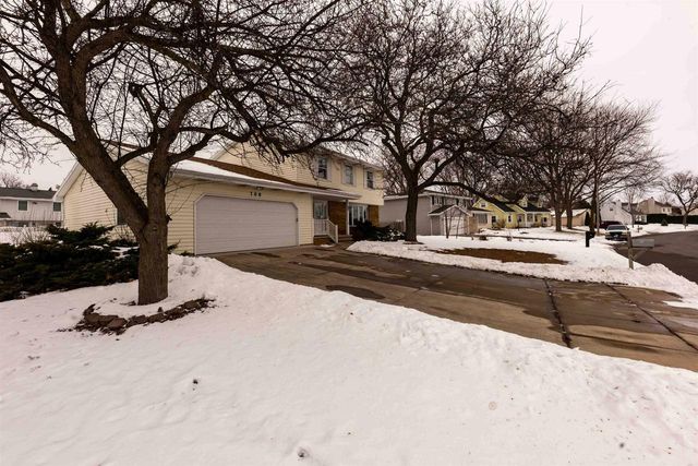 760 KENSINGTON ROAD, Neenah, WI 54956