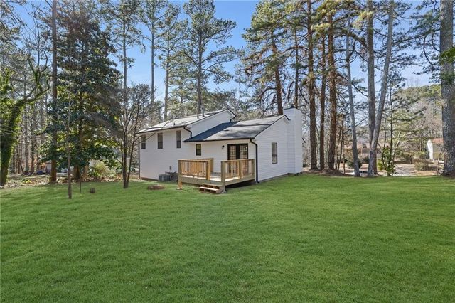 1334 Wood Park NW Drive, Kennesaw, GA 30152